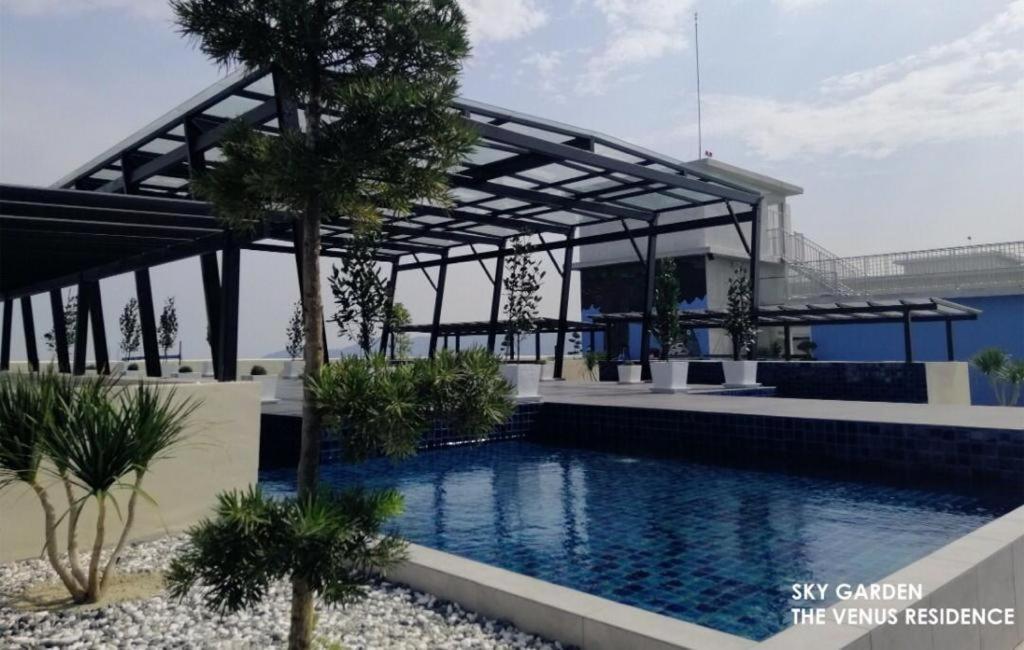 Venus Hollywood Homestay Sitiawan Seri Manjung Exterior foto